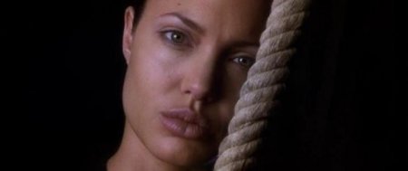 ���� �����: ��������������� ������� / Lara Croft: Tomb Raider (2001 / DVDRip)